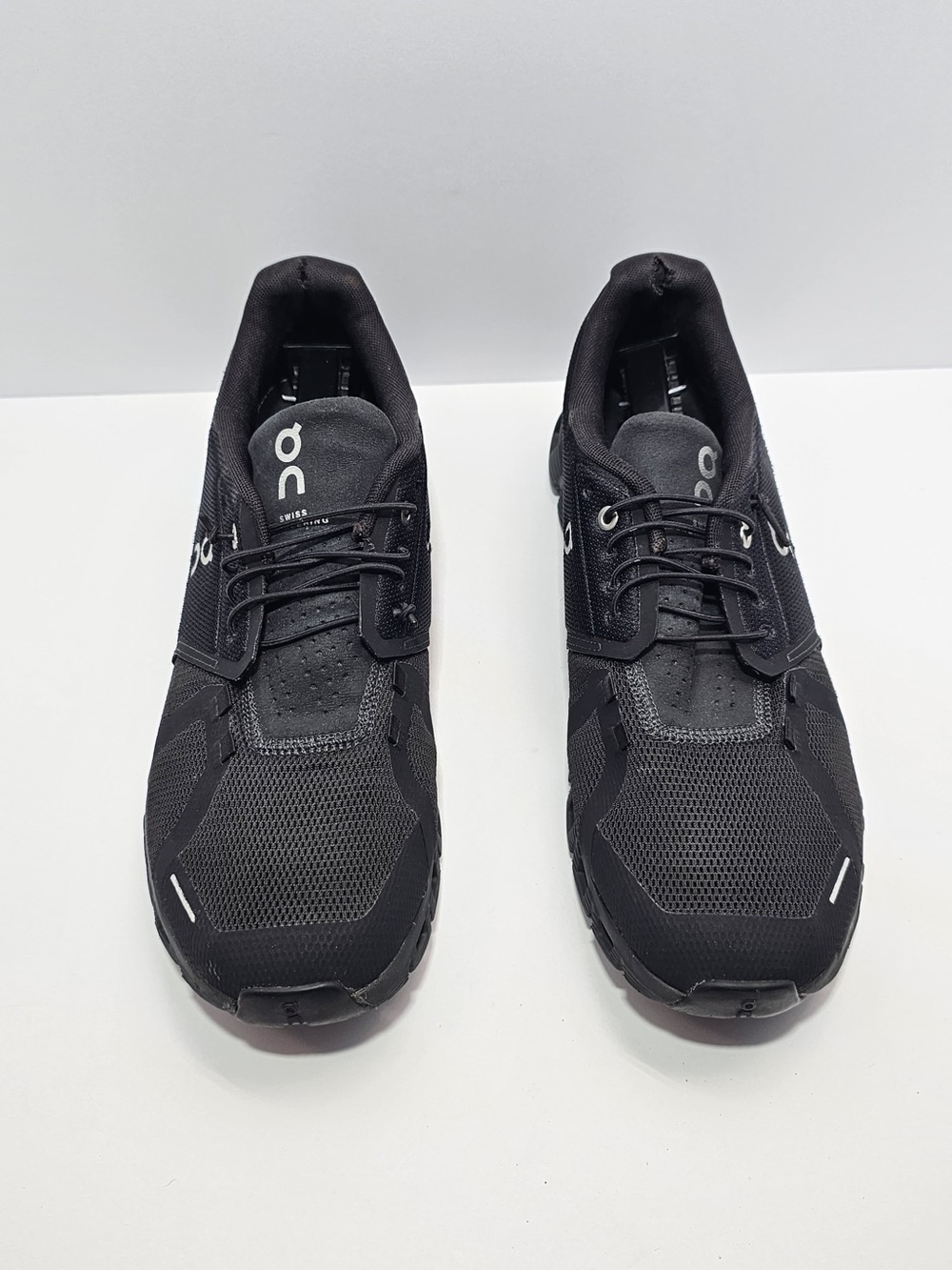 On Cloud 5 All Black Running Shoes Men’s Size 10